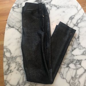 Tricotto Shiny Sequin Black Leggings